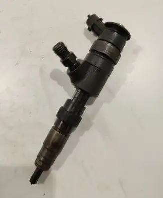 Peugeot 207 Fuel injector 0445110339