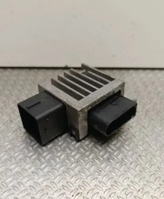 Renault Master III Glow plug pre-heat relay AAS112C01