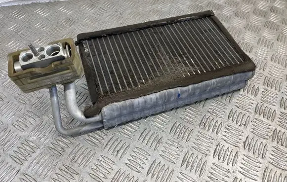 BMW 5 E60 E61 Air conditioning (A/C) radiator (interior) 69460439 31445 H9093005
