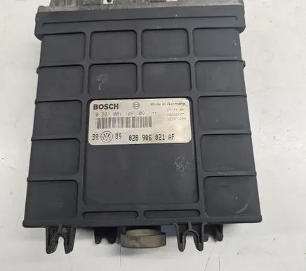 Volkswagen Golf III Engine control unit/module 028906021AF