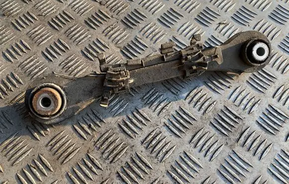 BMW 1 F20 F21 Rear control arm 6792519