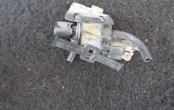 Mazda 323 Turbo solenoid valve