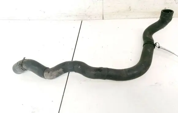 Volkswagen Touran I Engine coolant pipe/hose