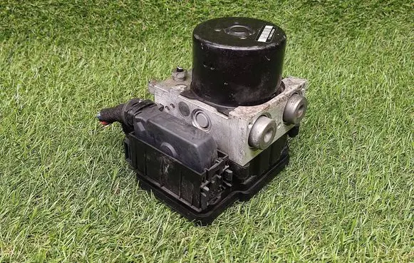 Opel Astra J ABS Pump 13356789 10021206634