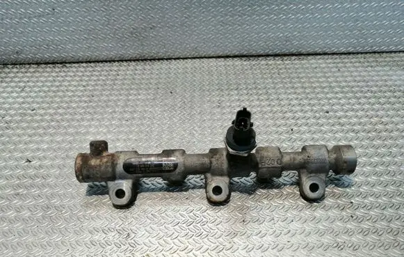 Renault Trafic II (X83) Fuel main line pipe 0445214212 H8200912225 8201028992B
