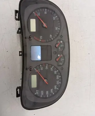 Volkswagen Golf IV Speedometer (instrument cluster) 1J0920821B 110008958 1100089580
