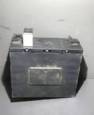 Seat Alhambra (Mk1) Comfort/convenience module 1K0937049N H37S0803 F005V00483