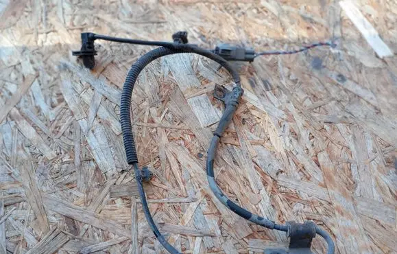 Hyundai i30 ABS brake wheel speed sensor 598102L300
