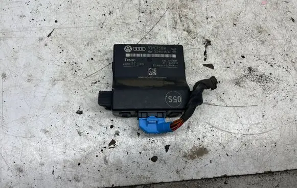 Volkswagen PASSAT B6 Gateway control module 3C0907951A