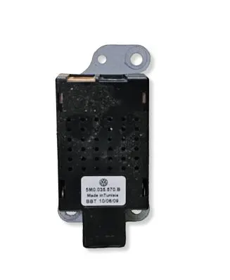 Volkswagen Golf VI Aerial antenna amplifier 5M0035570B