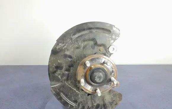 Front wheel hub spindle knuckle