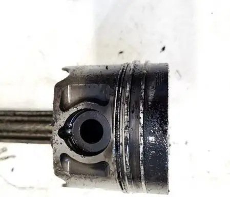 Volkswagen Transporter - Caravelle T4 Piston with connecting rod