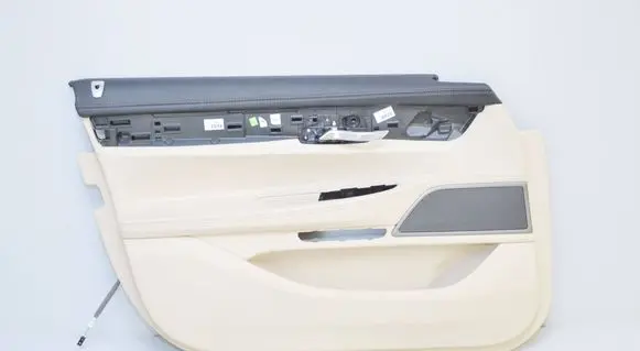 BMW 7 G11 G12 Front door card panel trim