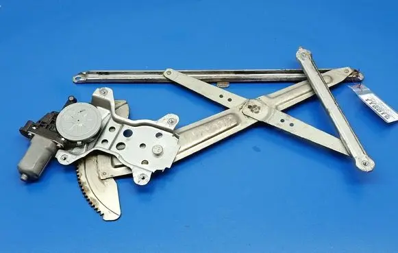 Fiat Sedici Front door window regulator with motor