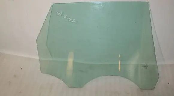 Volvo V70 Rear door window glass 43R001105 E000186 DOT57M20AS2