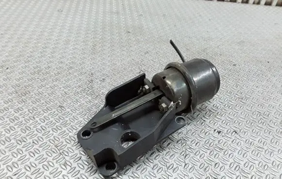 Ford Transit Valve vacuum 98VW18B828BA