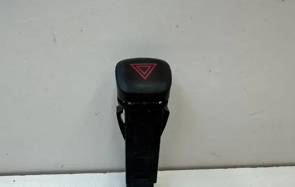 Volvo V40 Hazard light switch 9123682
