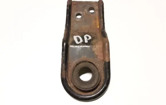 Mitsubishi Pajero Radiator mount bracket MR126801