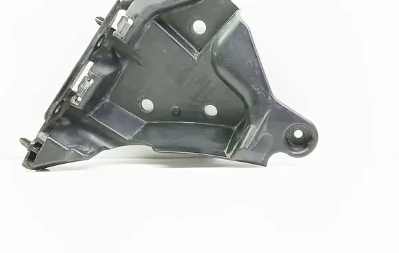 Volvo XC60 Front bumper mounting bracket 30764619