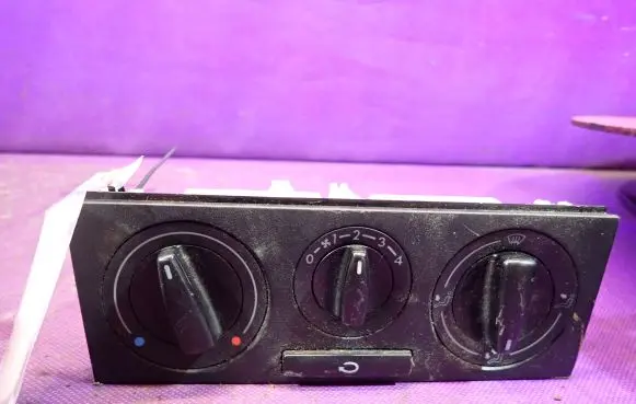 Volkswagen Polo III 6N 6N2 6NF Interior fan control switch 1J0819045F
