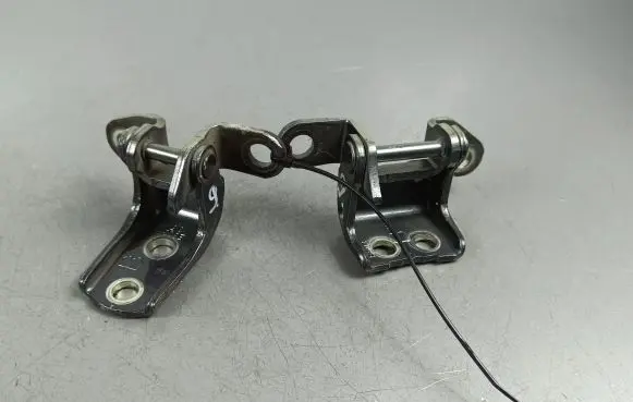 Honda CR-V Rear door hinge set 