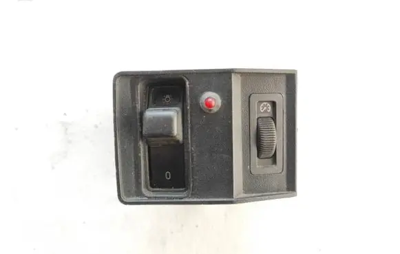 BMW 5 E34 Light switch 8110497