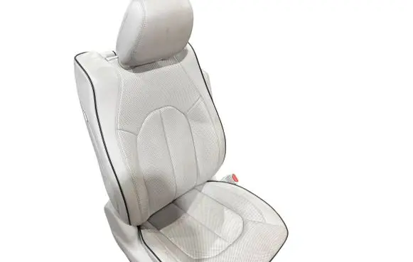 Chrysler Pacifica Front passenger seat 