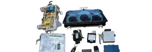 Toyota Corolla Verso E121 Engine ECU kit and lock set 896610F090 897410F010 897800F020