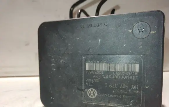 Volkswagen Golf V ABS Pump 1K09073790 1K0614517N