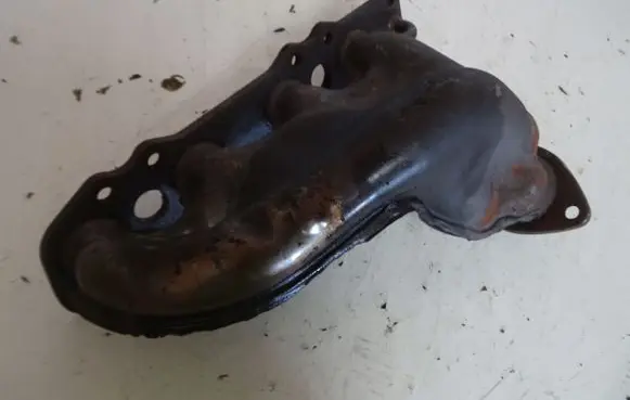 Suzuki Grand Vitara II Exhaust manifold