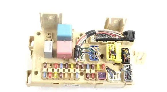Toyota Corolla Verso E121 Fuse box set 892210F020