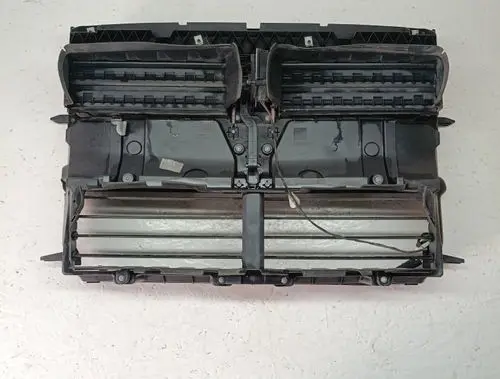 BMW 2 F45 Intercooler air guide/duct channel 51437 15677210