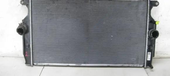 Toyota Avensis T270 Radiator set 422134-3082