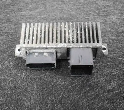 Renault Master III Glow plug pre-heat relay 8200558438A