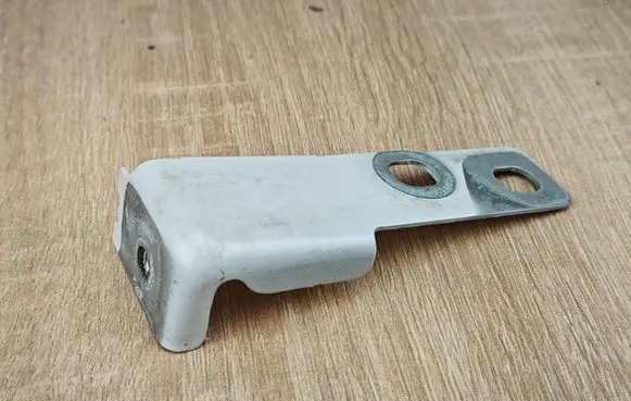 Audi A4 S4 B9 Fender mounting bracket 8W0821434B
