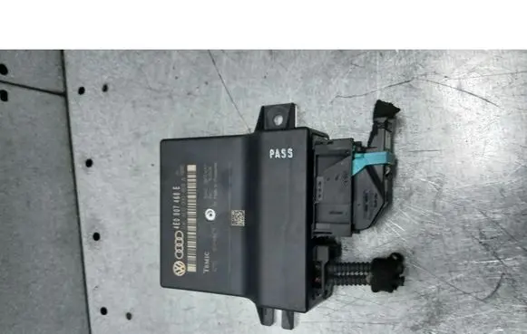 Audi A8 S8 D3 4E Comfort/convenience module 4E0907468E