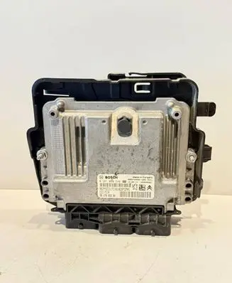 Peugeot 2008 I Engine control unit/module 0281030546 9666729580 9807885980