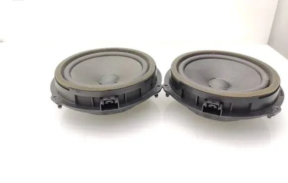 Ford Focus Front door speaker AA6T18808AA 4Y328U 0874