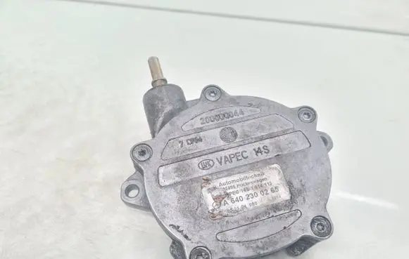 Mitsubishi Colt Vacuum pump A6402300265