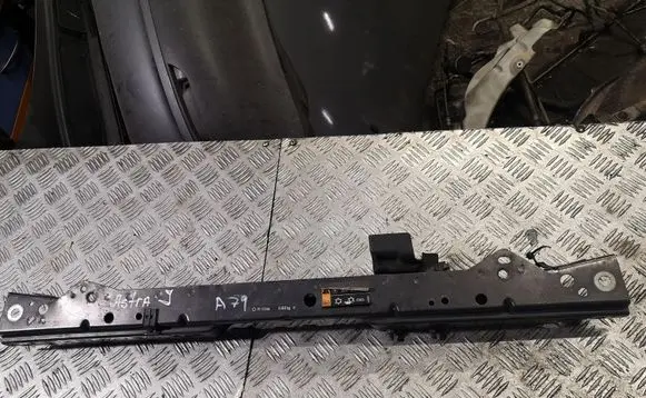 Top upper radiator support slam panel