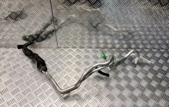 Engine coolant pipe/hose