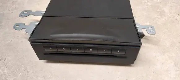 Mercedes-Benz R W251 CD/DVD changer A2118706189