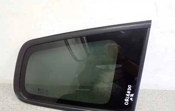 Chevrolet Orlando Side middle window/glass 