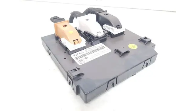 Audi A1 BSM Control unit 8X0907063F