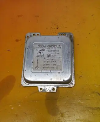 Mercedes-Benz E C207 W207 Headlight ballast module Xenon A2128205626 5DC00906020 A2129024202