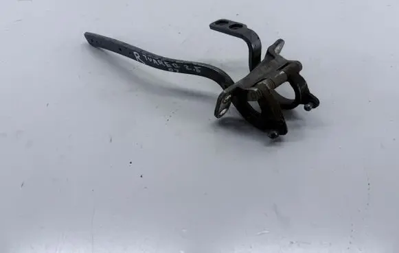 Volkswagen Touareg I Tailgate/trunk/boot hinge