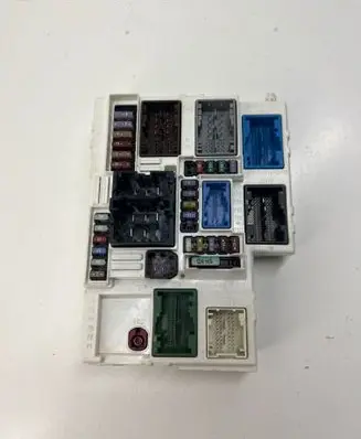 Peugeot 3008 III Central body control module 9859844380 28820022 1482440243