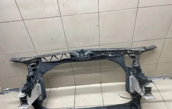 Audi A6 C7 Radiator support slam panel 4G0805594