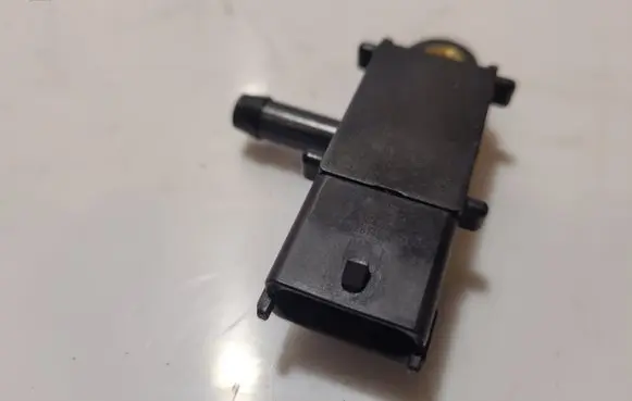 Opel Corsa D Exhaust gas pressure sensor 55566186