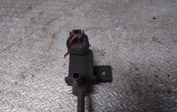 Toyota Prius (XW20) Turbo solenoid valve 9091012259 1362002771